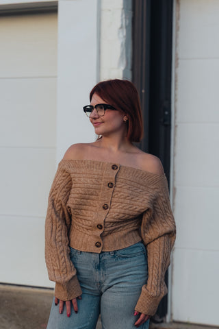 noah sweater